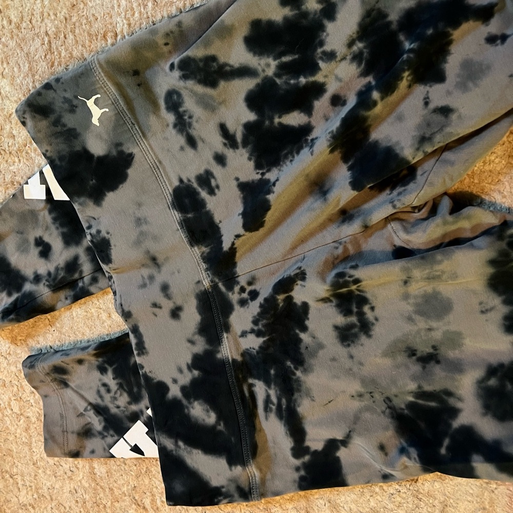 PINK tye dye leggings